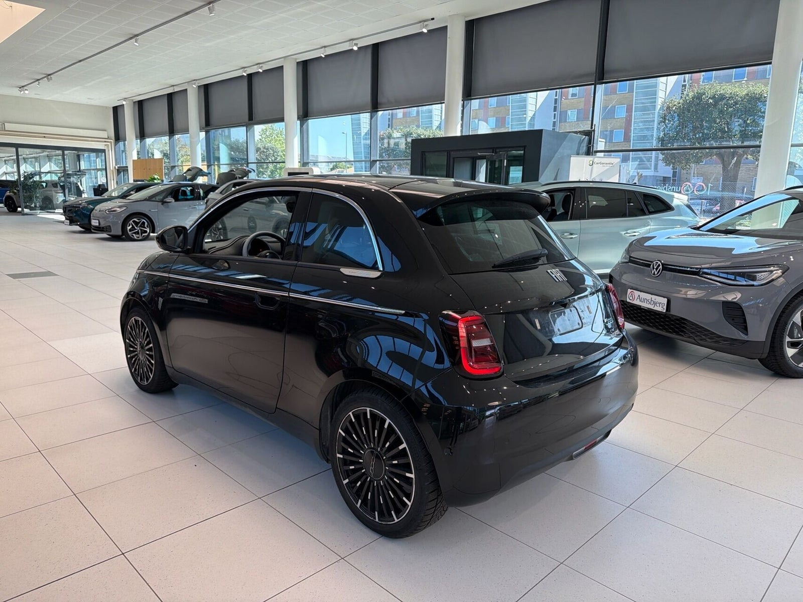 Sort Fiat 500e fra 2024