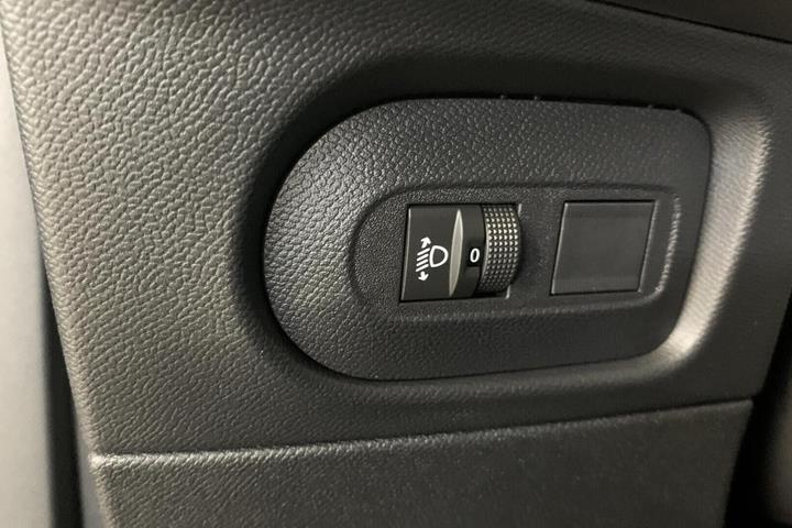 Blå Opel Mokka-e fra 2025