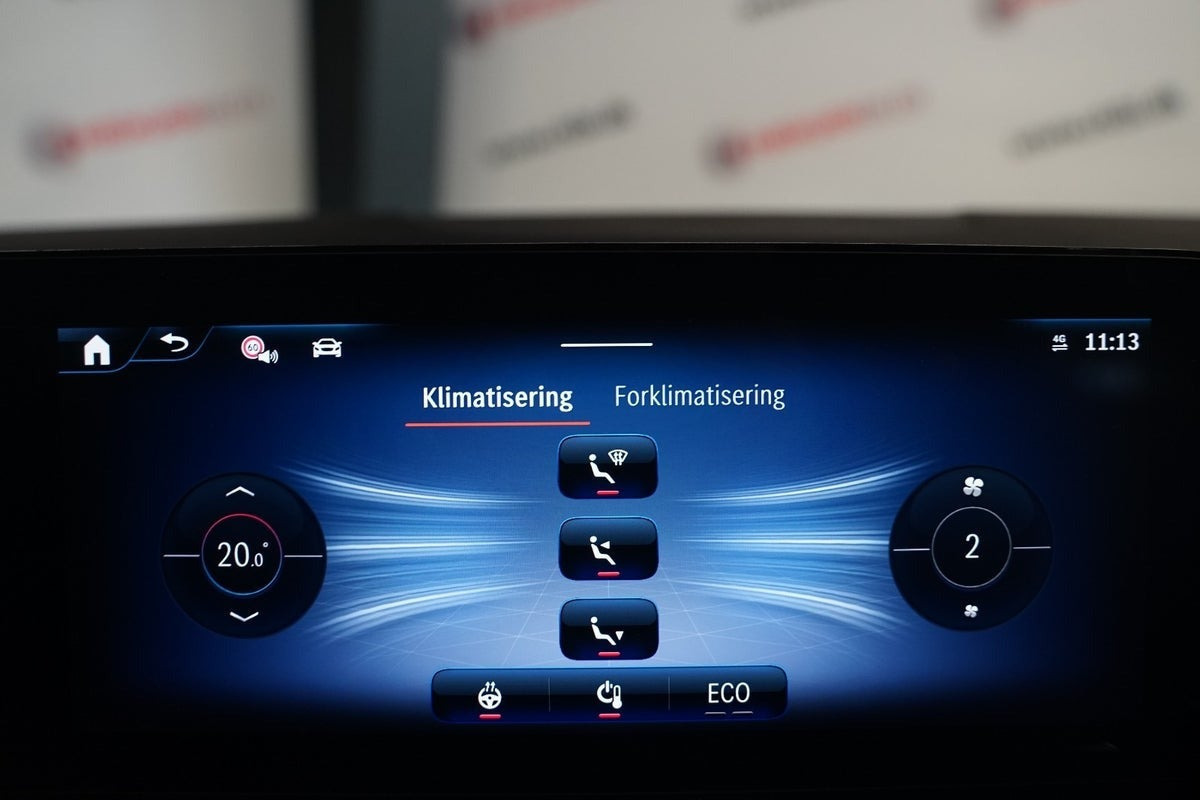 Sort Mercedes EQA250+ fra 2025