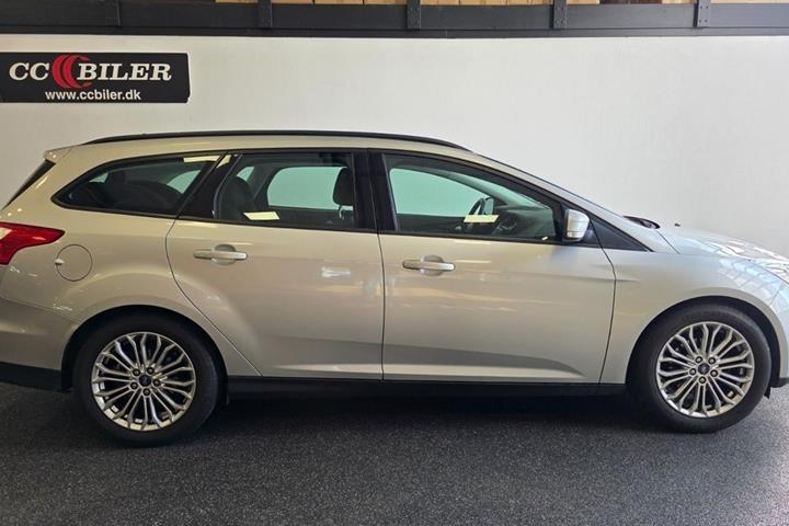 Sølv Ford Focus fra 2013