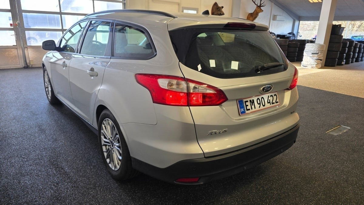 Sølv Ford Focus fra 2013