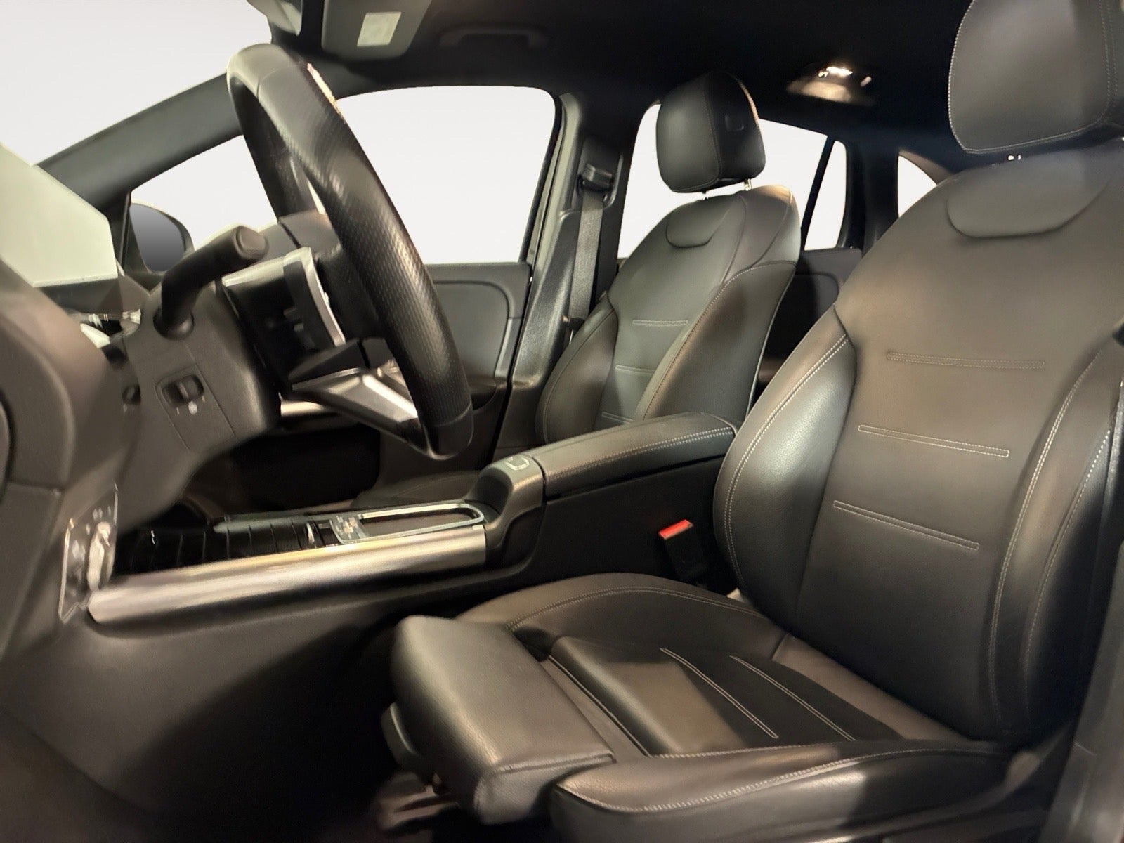 Sort Mercedes EQA250+ fra 2025