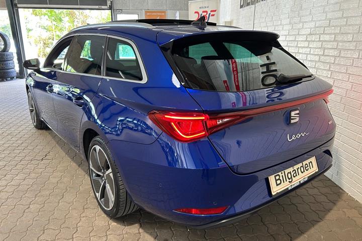 Blå Seat Leon fra 2021