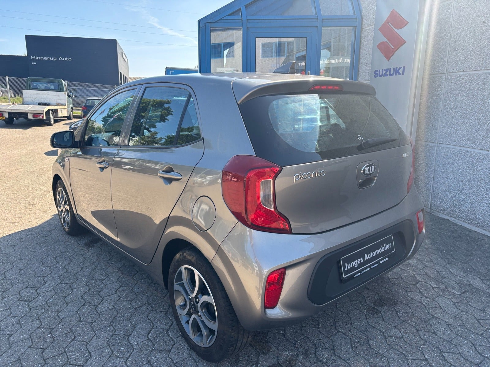 Grå Kia Picanto fra 2019