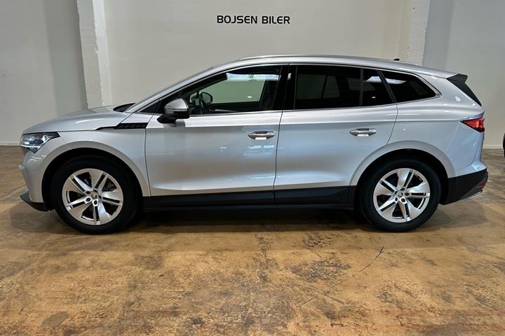 Sølv Skoda Enyaq fra 2024