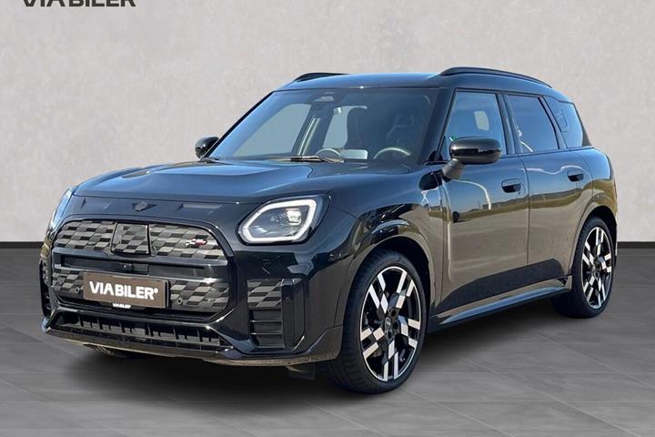 Sort Mini Countryman fra 2025 set udefra