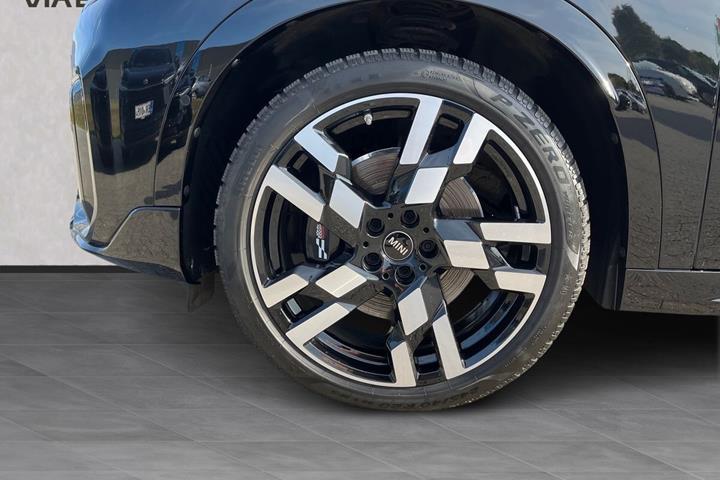 Sort Mini Countryman fra 2025