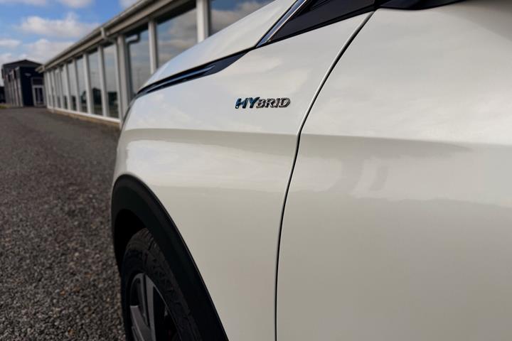 Hvid Peugeot 3008 fra 2021