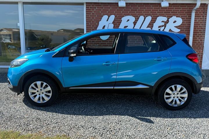 Blå Renault Captur fra 2017