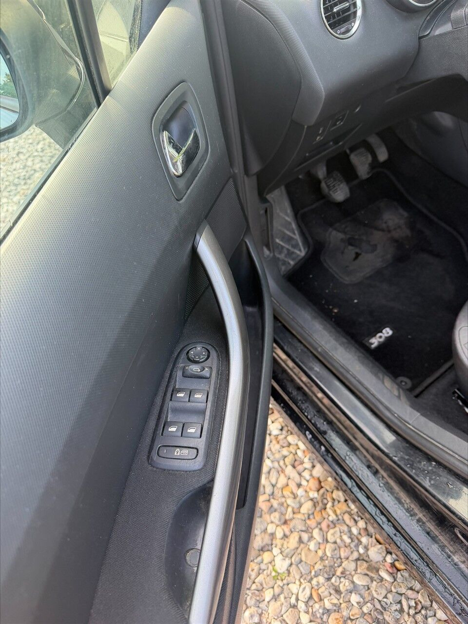 Sort Peugeot 308 fra 2011