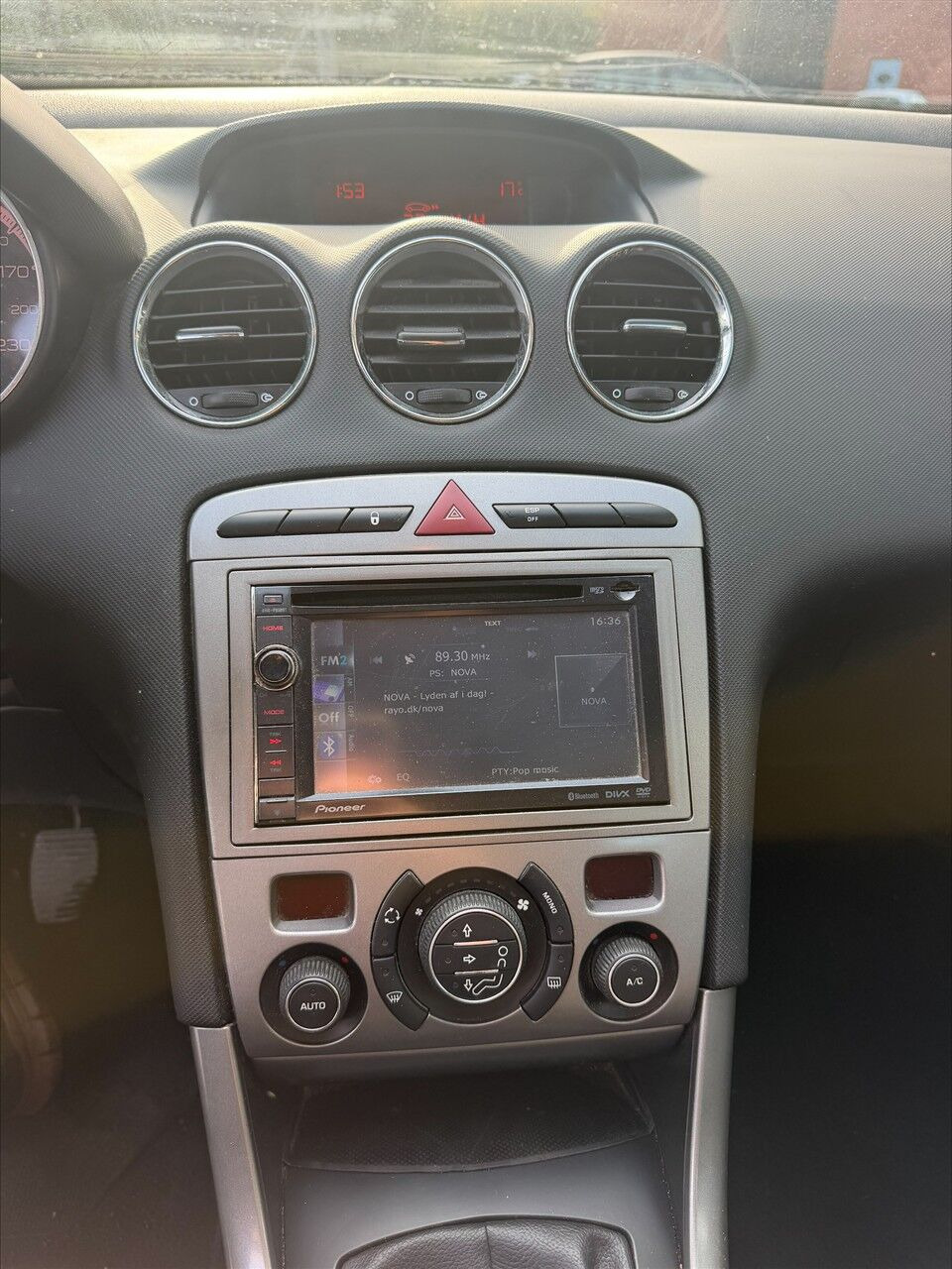 Sort Peugeot 308 fra 2011