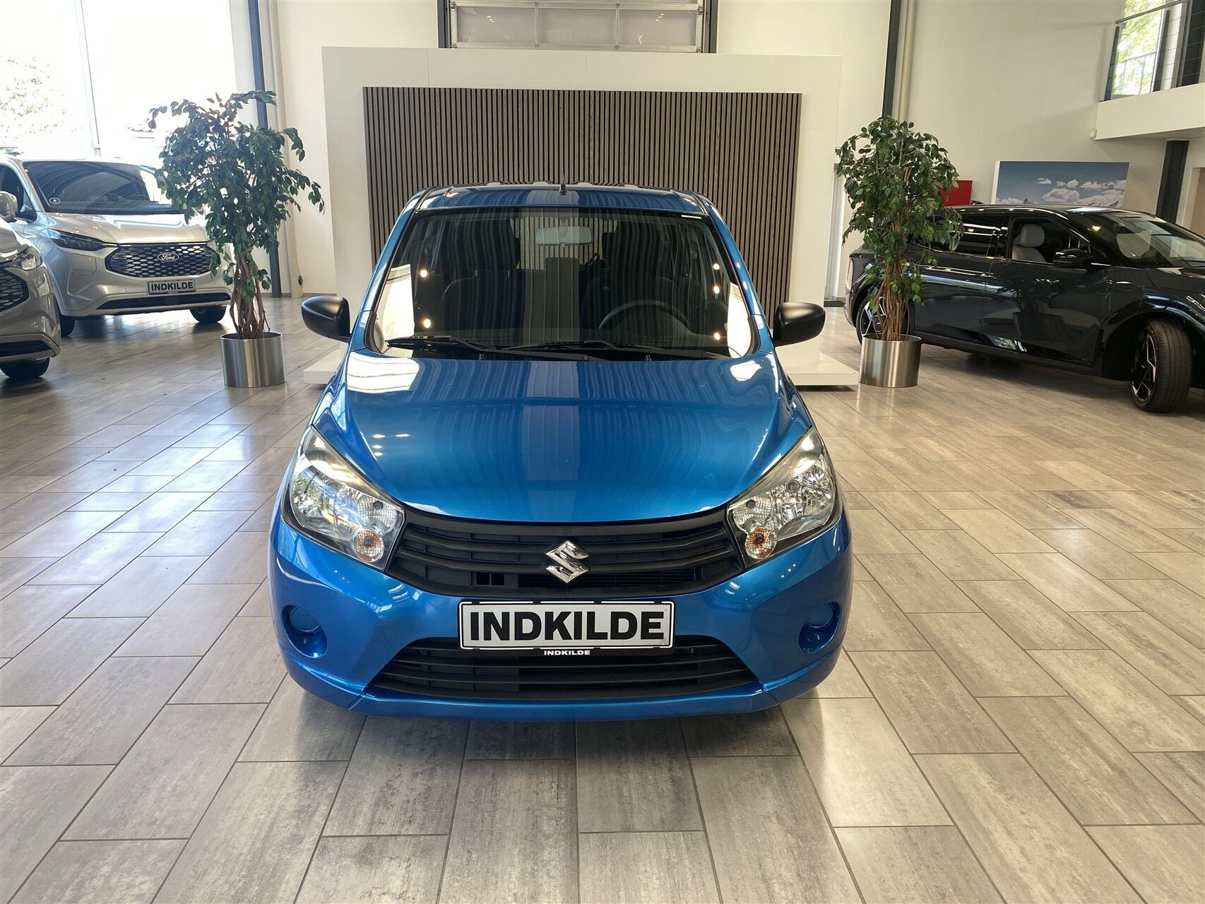 Blå Suzuki Celerio fra 2017