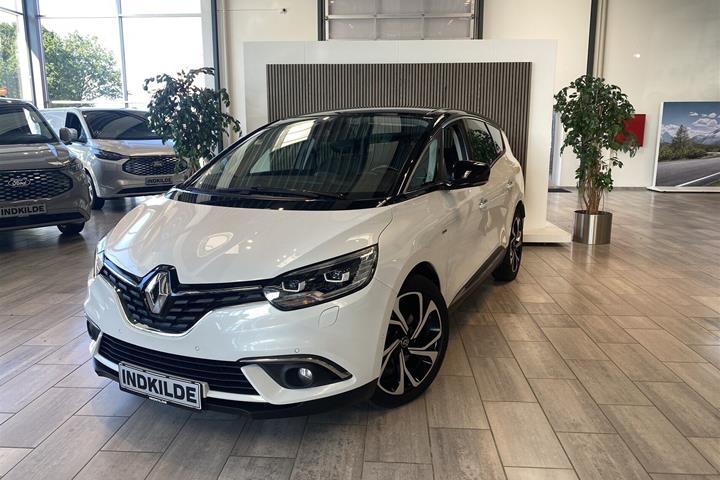 Hvid Renault Grand Scénic fra 2020