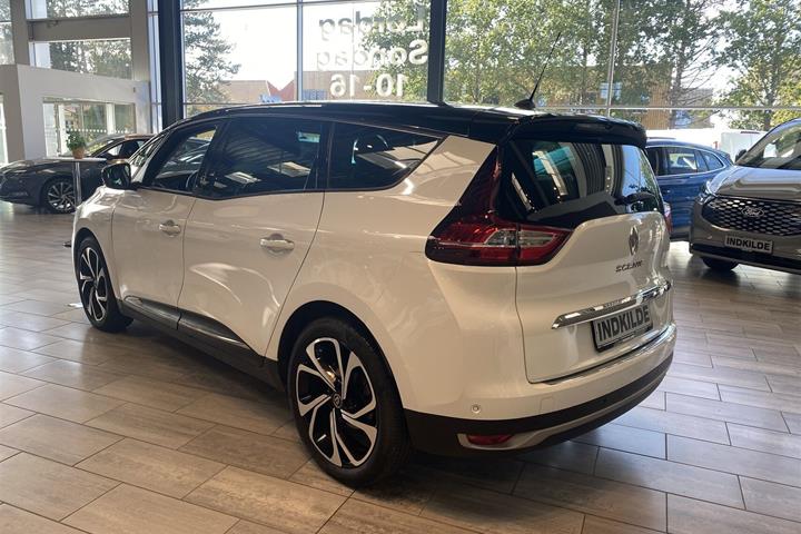 Hvid Renault Grand Scénic fra 2020