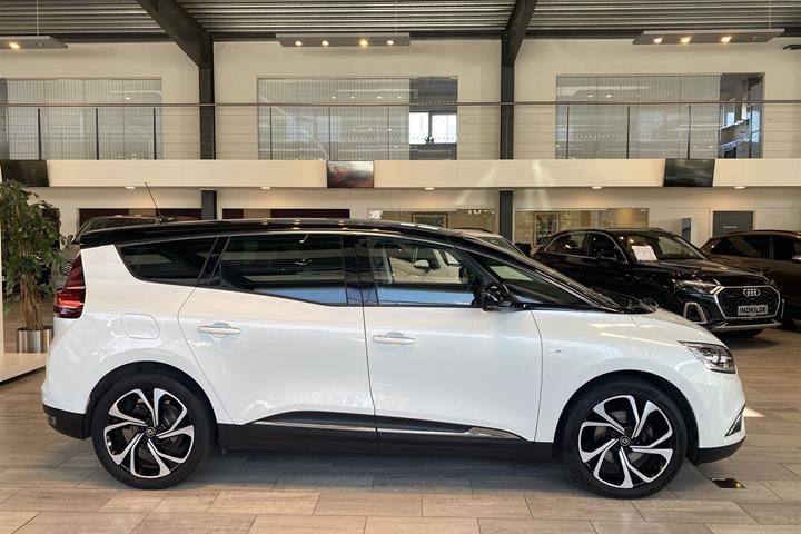 Hvid Renault Grand Scénic fra 2020