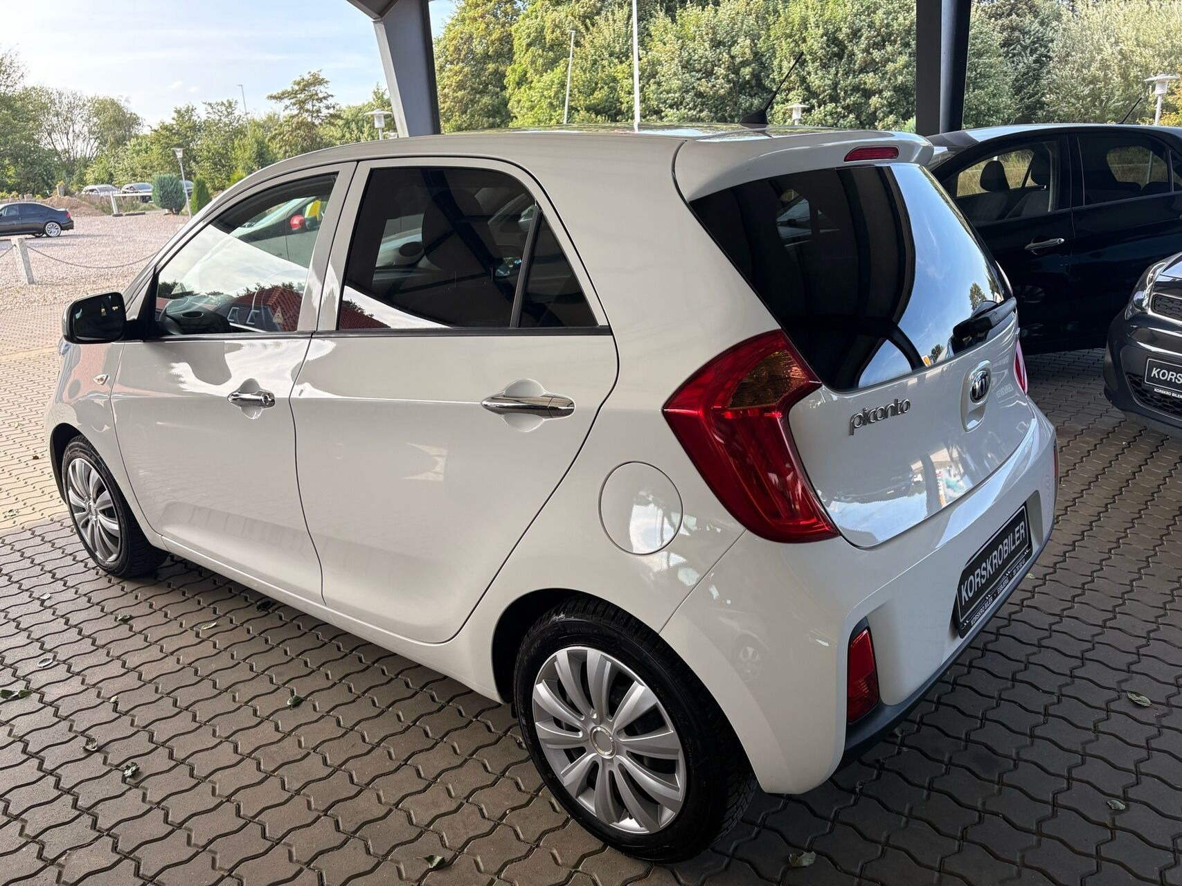 Hvid Kia Picanto fra 2015