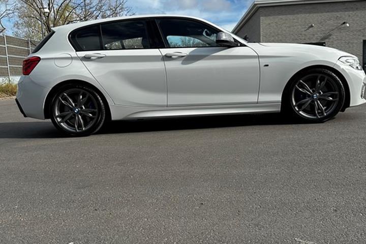 undefined BMW M140i fra 2017