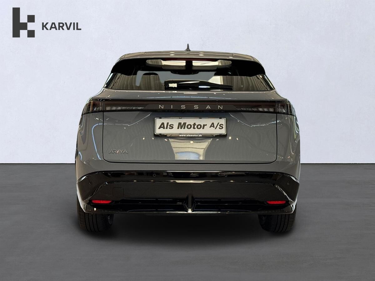 Grå Nissan Ariya fra 2024