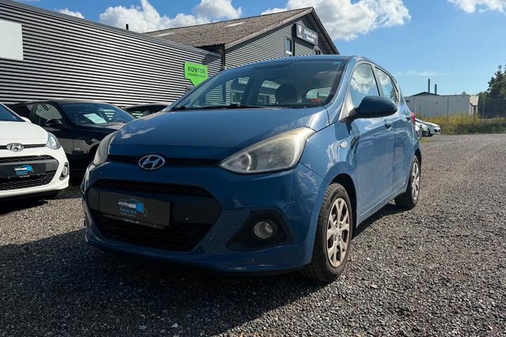 Blå Hyundai i10 fra 2014