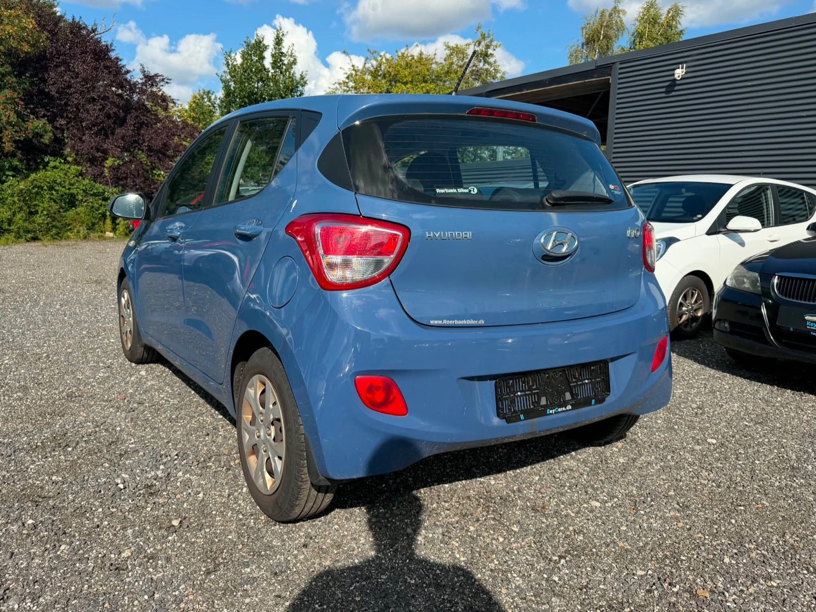 Blå Hyundai i10 fra 2014