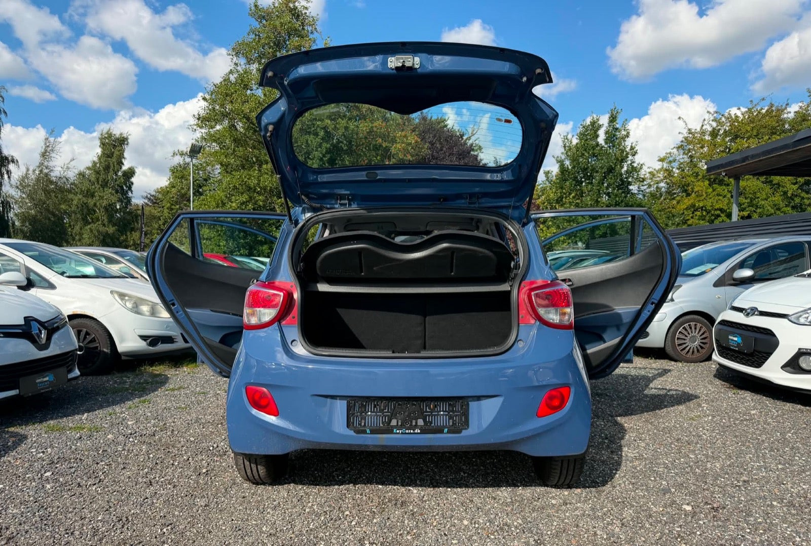 Blå Hyundai i10 fra 2014