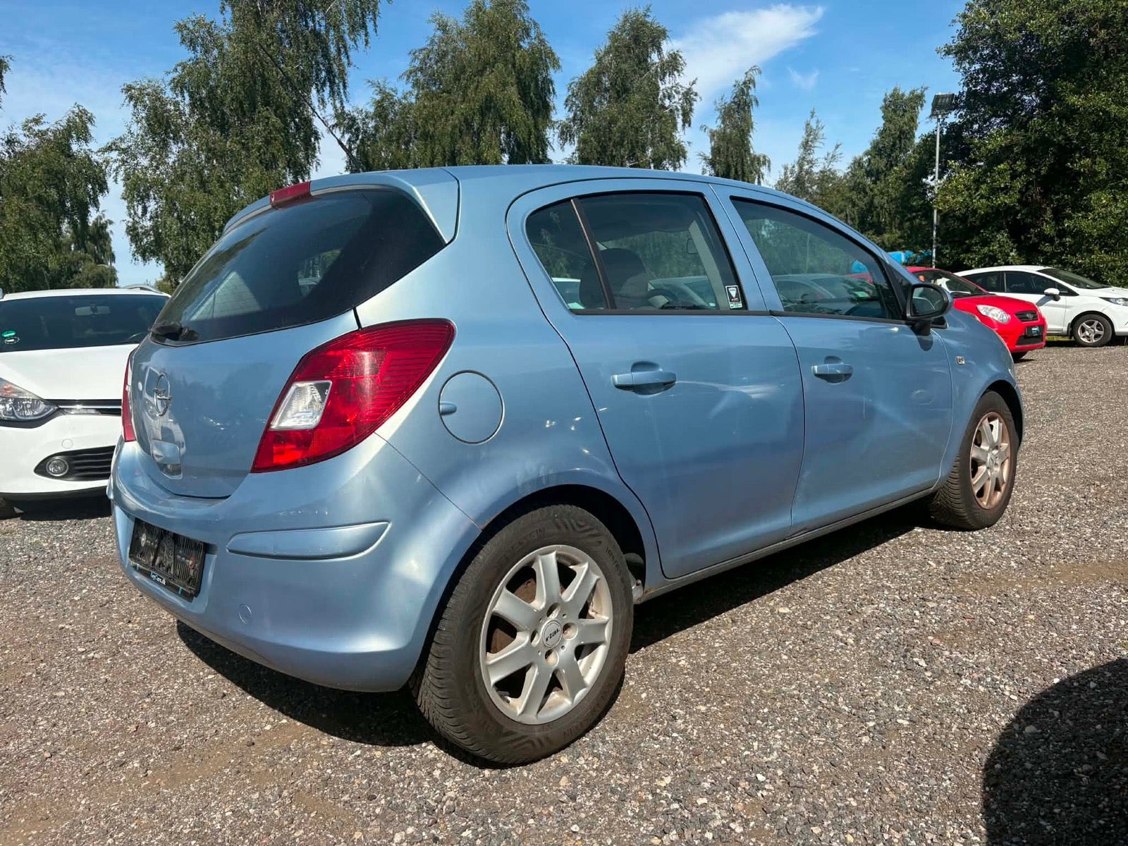 Blå Opel Corsa fra 2008