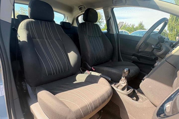 Blå Opel Corsa fra 2008