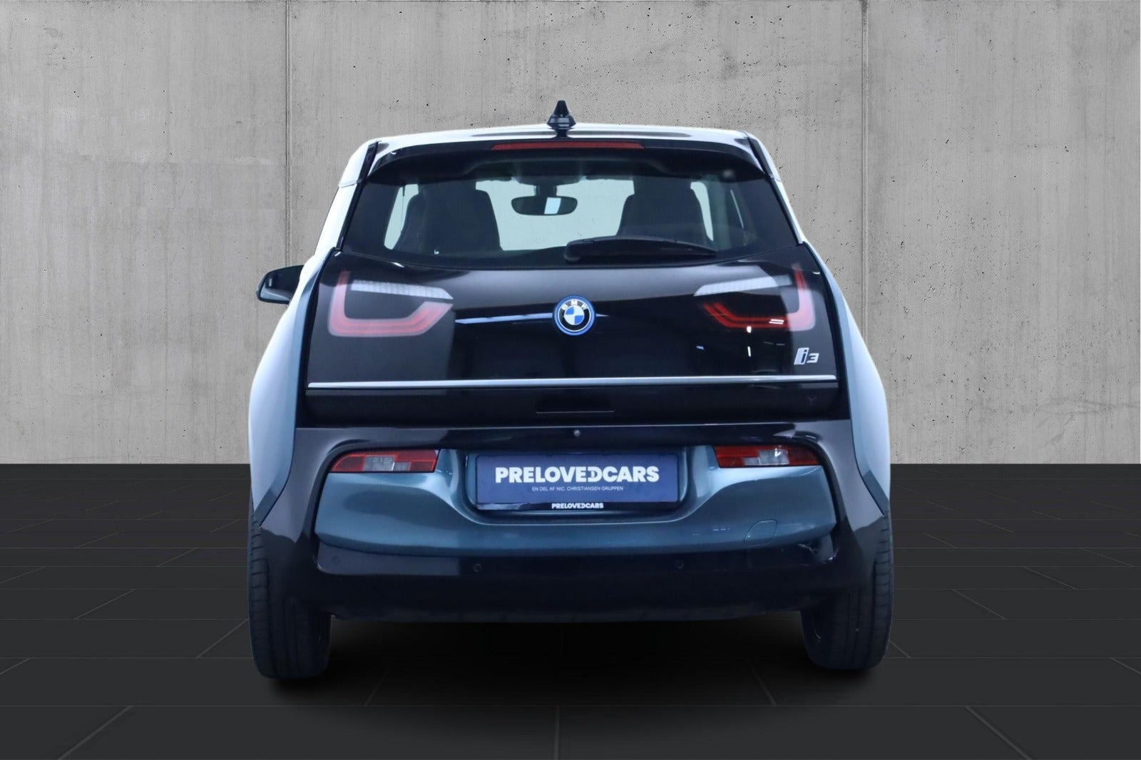 Blå BMW i3 fra 2021