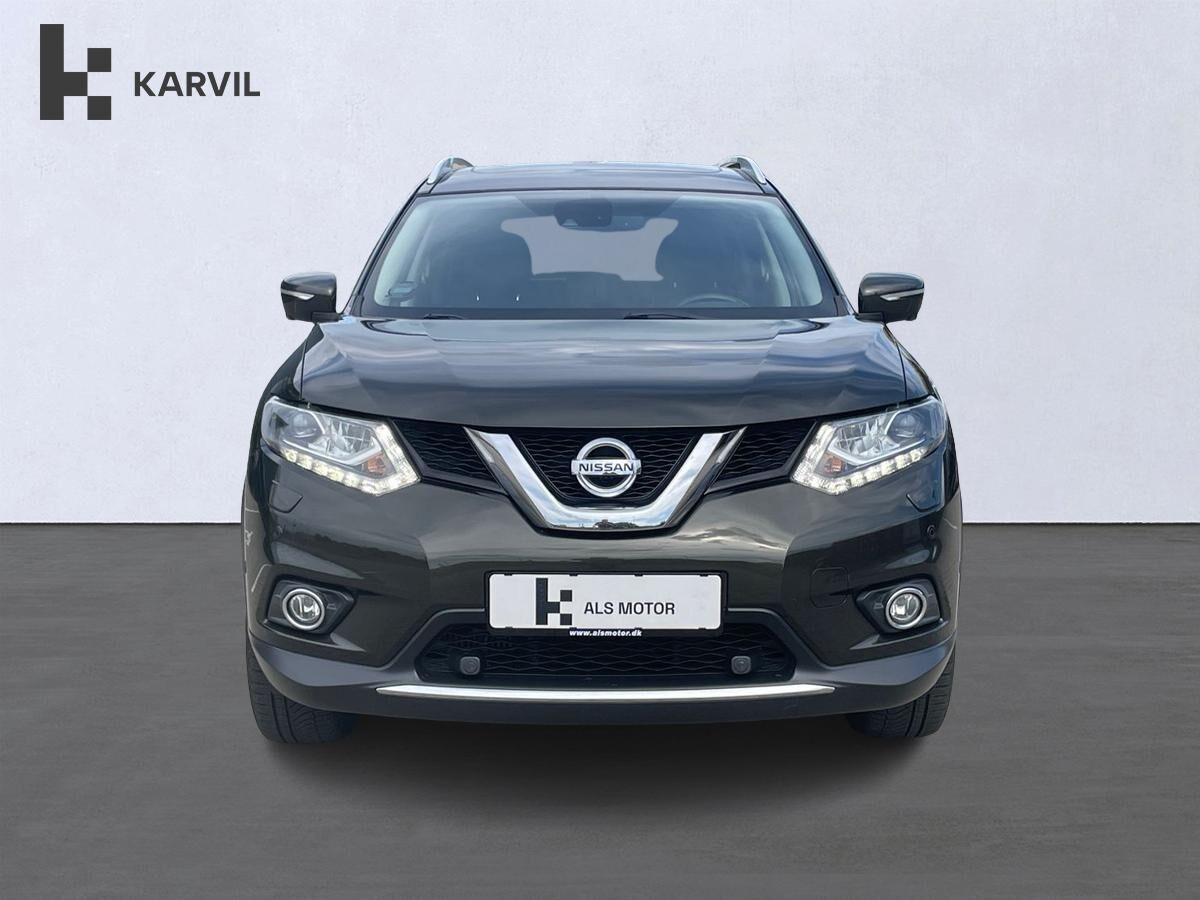 Grøn Nissan X-Trail fra 2017