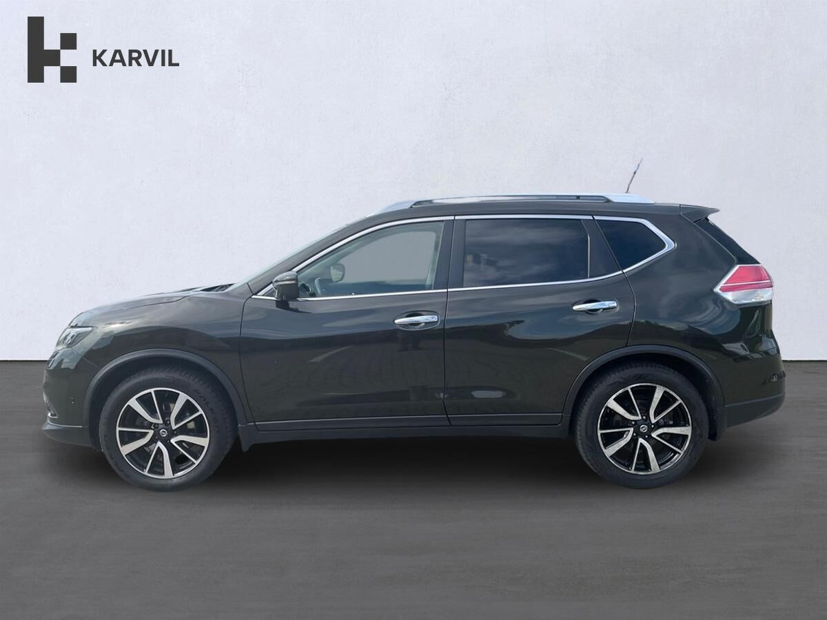 Grøn Nissan X-Trail fra 2017