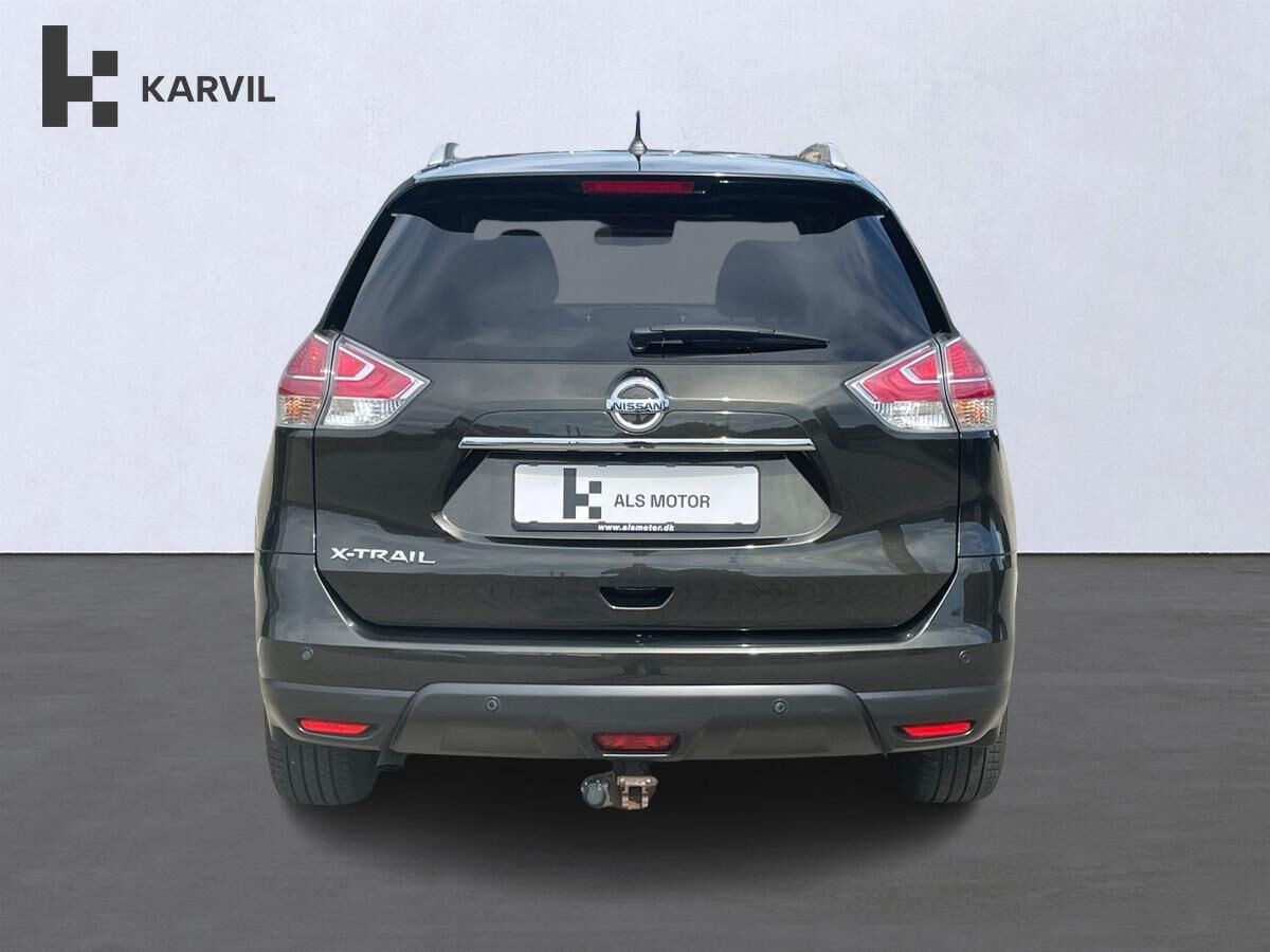 Grøn Nissan X-Trail fra 2017