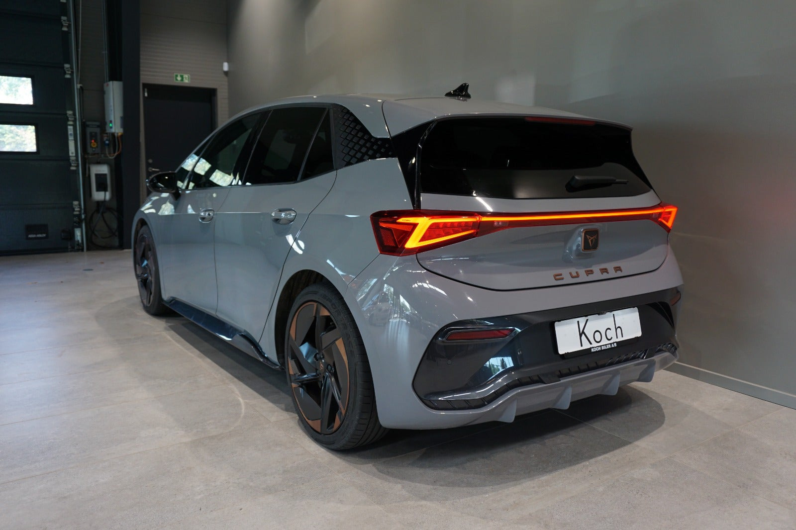 Grå Cupra Born fra 2022