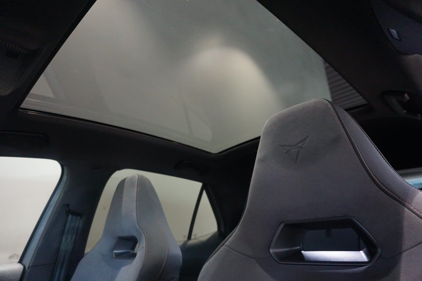 Grå Cupra Born fra 2022