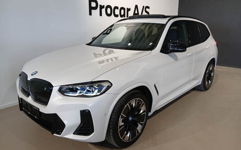BMW iX3 Charged Plus M-Sport