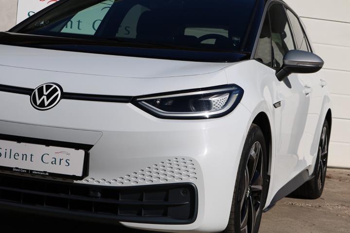 Hvid VW ID.3 fra 2023