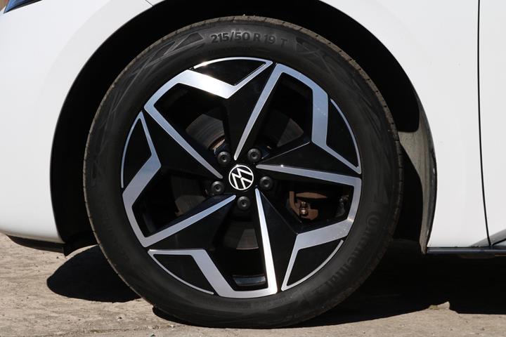 Hvid VW ID.3 fra 2023