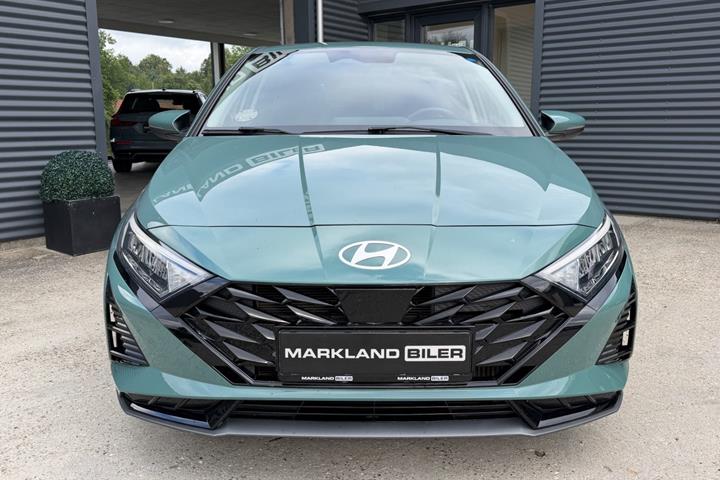 Grøn Hyundai i20 fra 2024