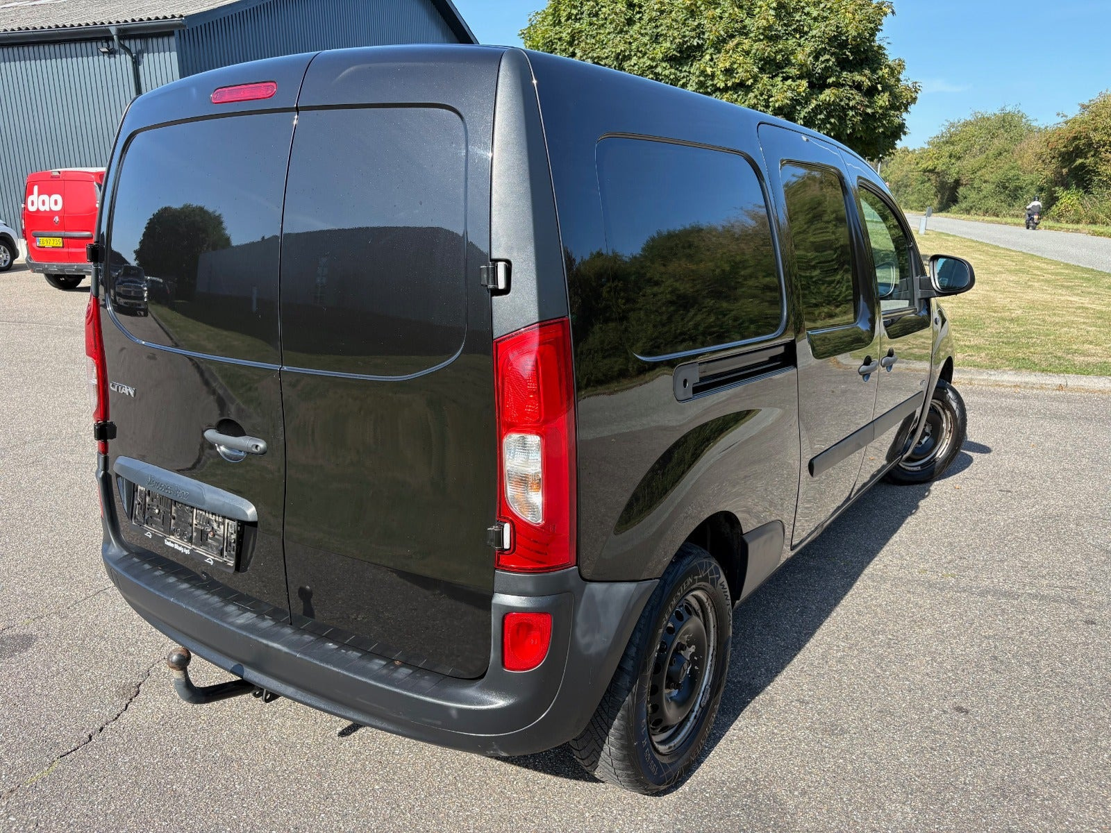 Sort Mercedes Citan 109 fra 2014