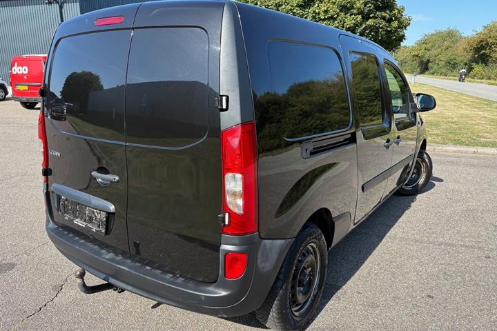 Sort Mercedes Citan 109 fra 2014