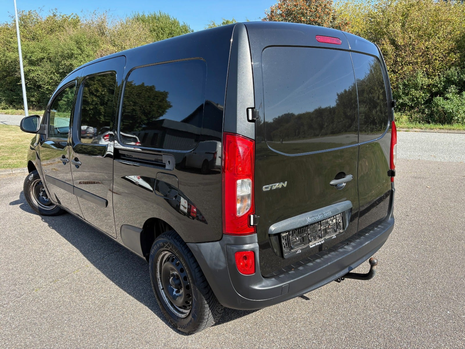 Sort Mercedes Citan 109 fra 2014