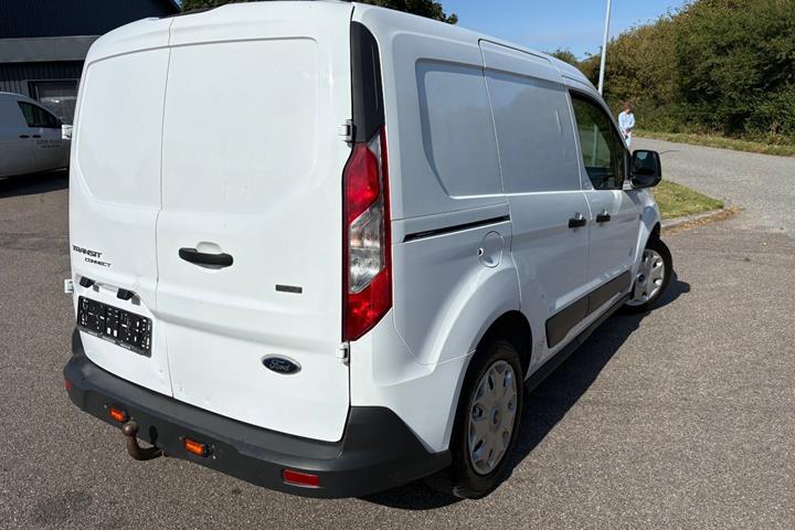 Hvid Ford Transit Connect fra 2015