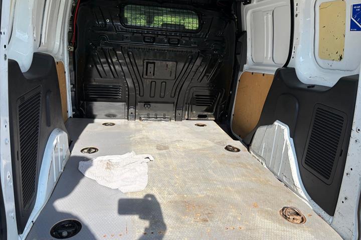 Hvid Ford Transit Connect fra 2015