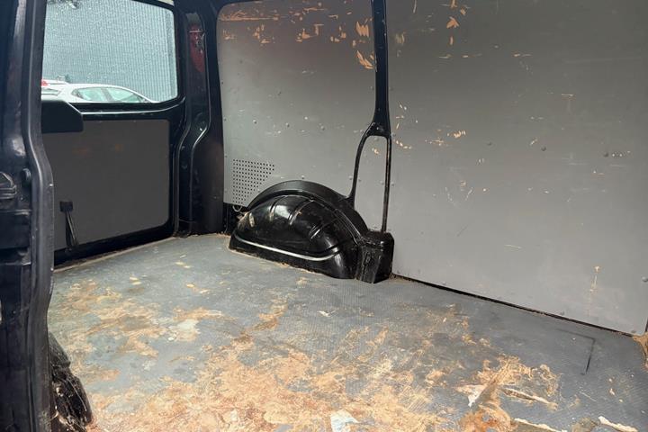 Sort VW Transporter fra 2015