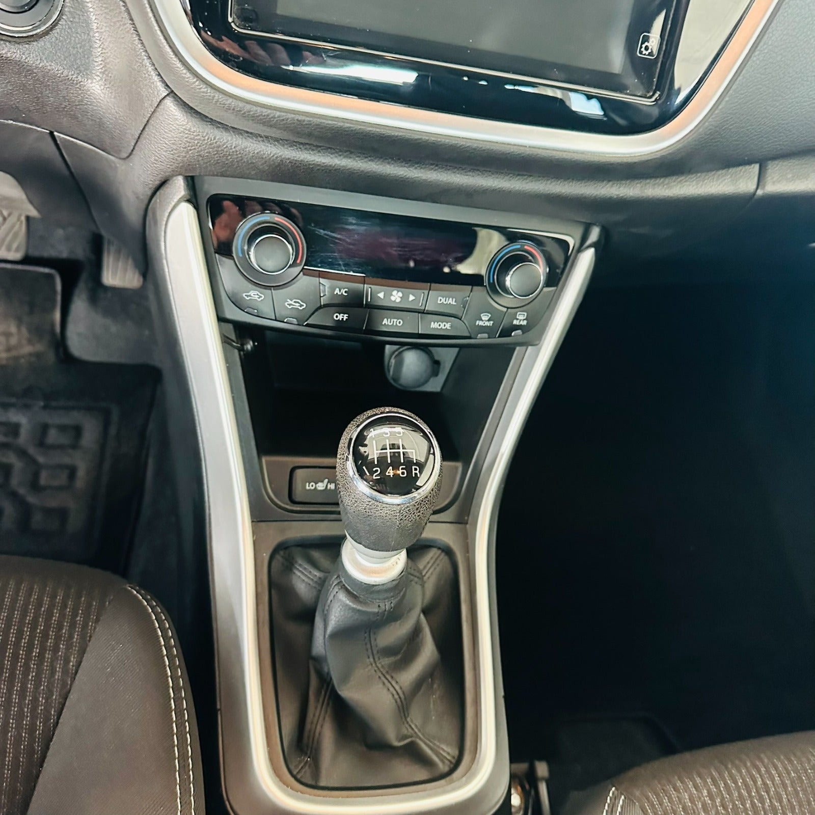 Sort Suzuki S-Cross fra 2016