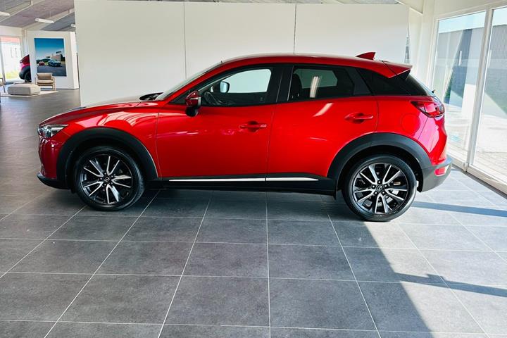 Rød Mazda CX-3 fra 2017