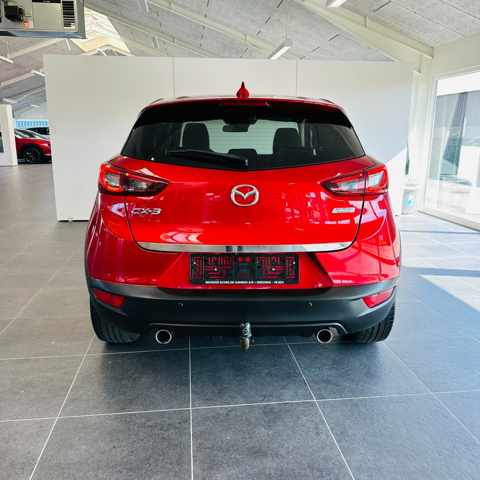 Rød Mazda CX-3 fra 2017