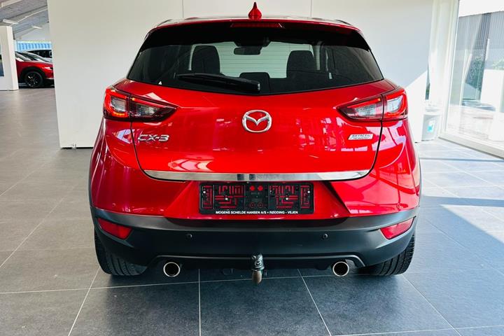 Rød Mazda CX-3 fra 2017
