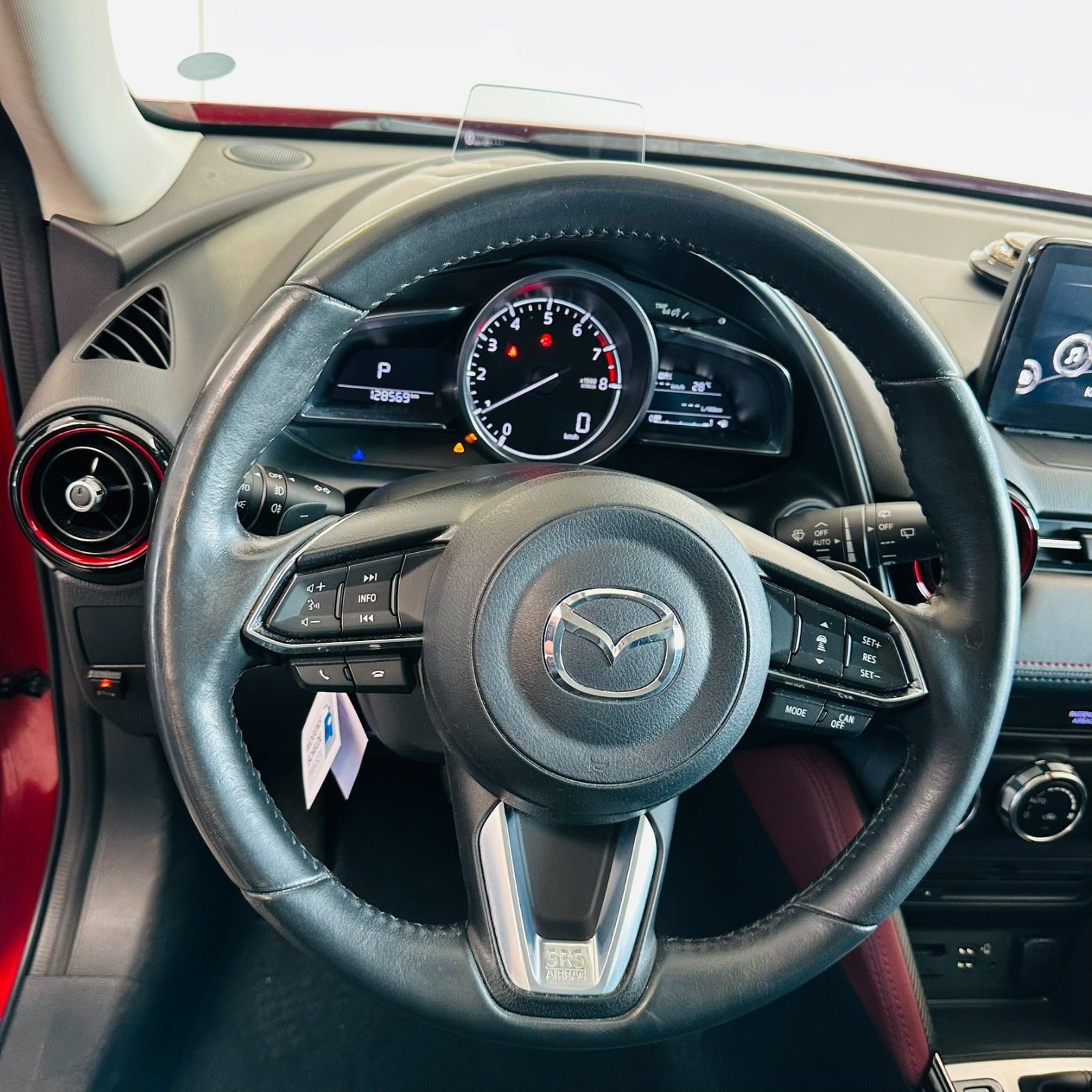 Rød Mazda CX-3 fra 2017