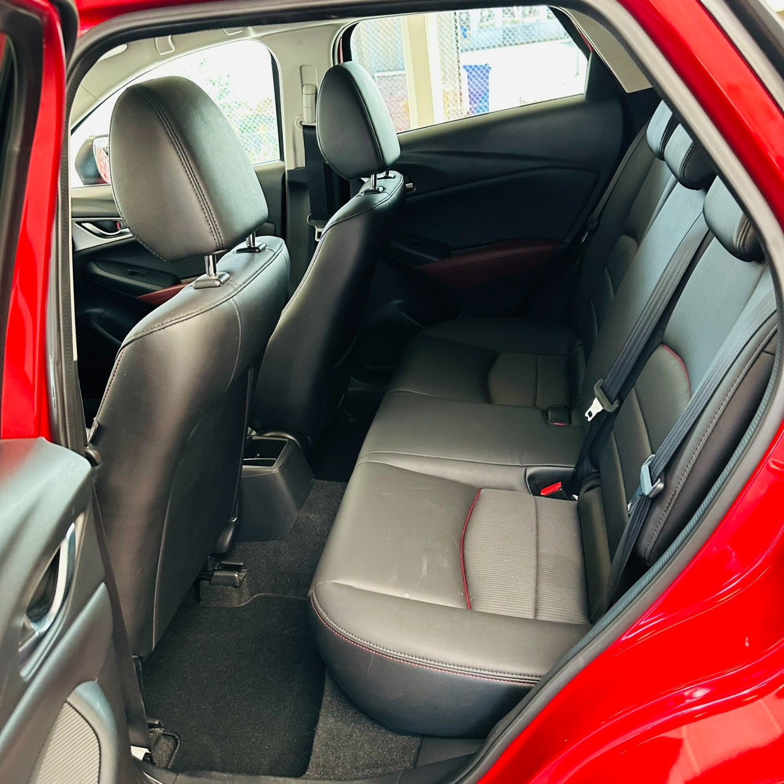 Rød Mazda CX-3 fra 2017
