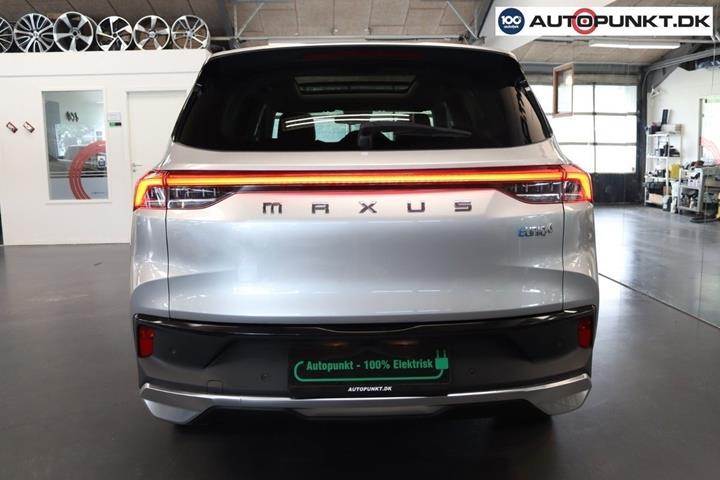 Sølv Maxus Euniq6 fra 2022